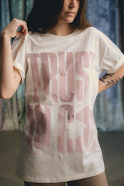 Trust In God T-Shirt - Rose